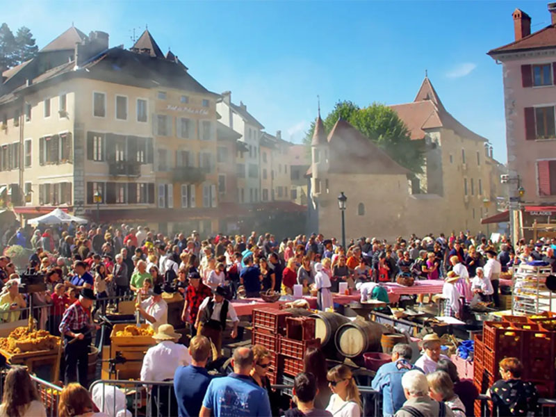 les beaujolais noveau est arrive : chai vang tươi nổi tiếng đến từ vùng đất nước pháp