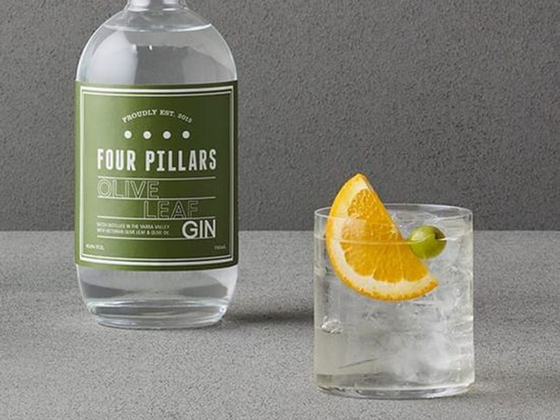 rượu gin four pillars olive laef