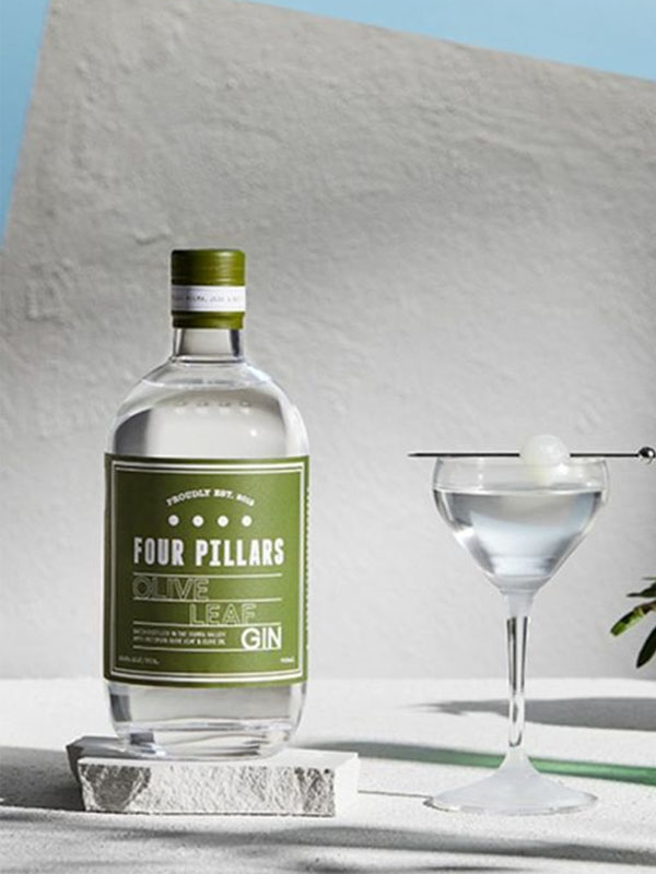 rượu gin four pillars olive laef