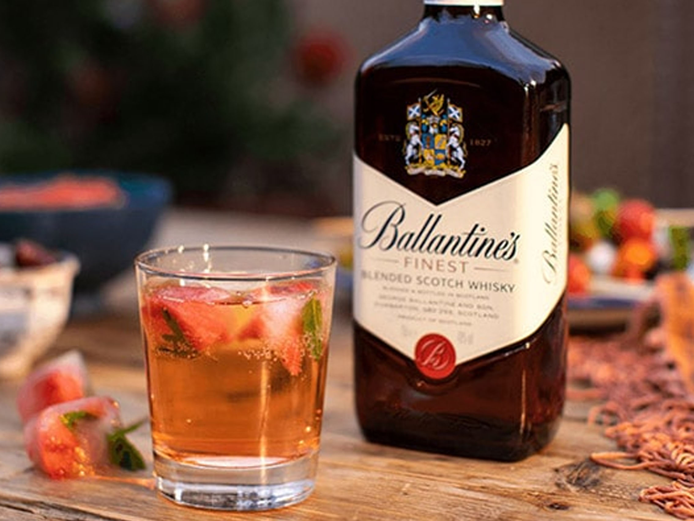 rượu whisky ballantine's finest