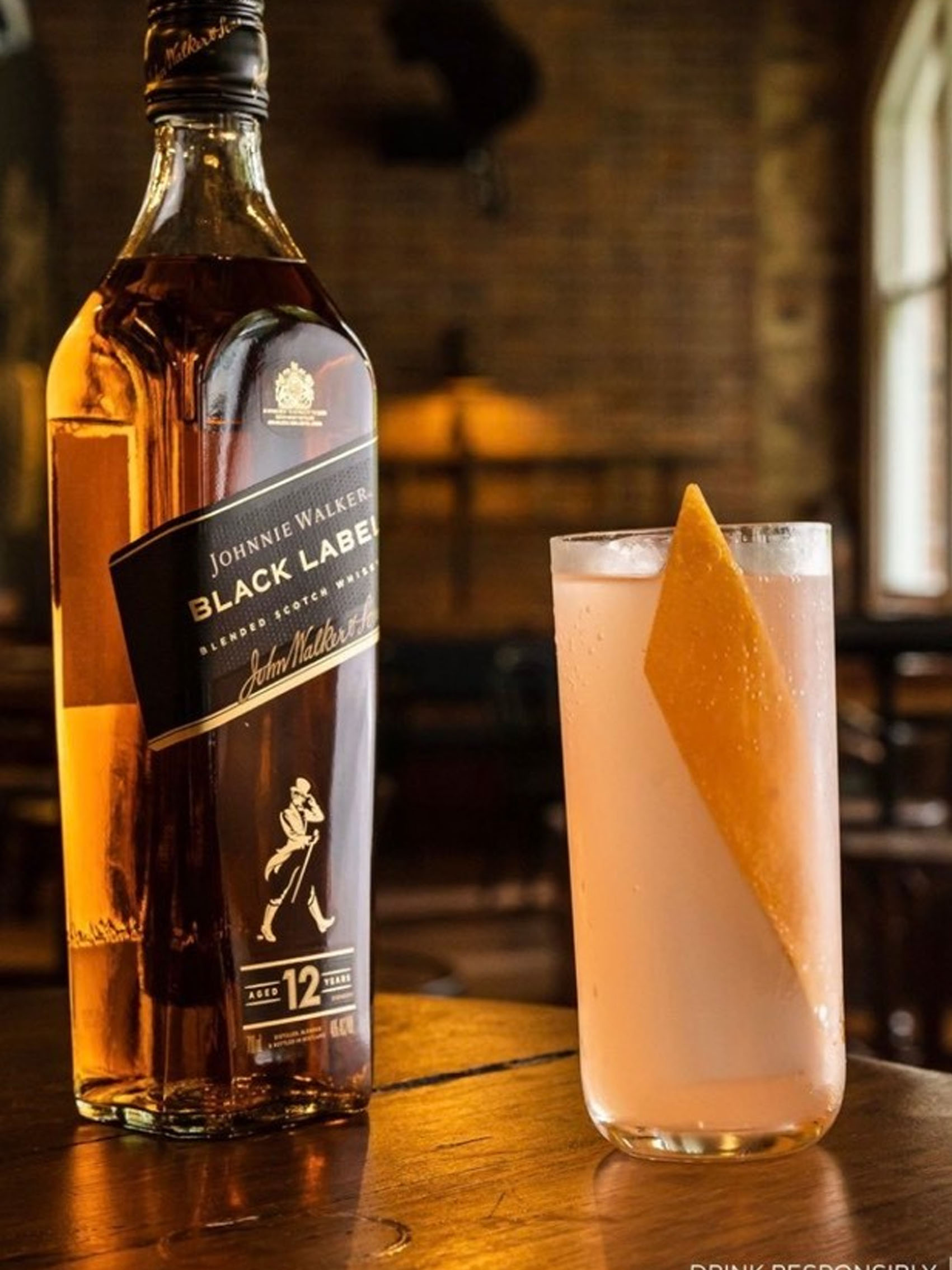 rượu whisky johnnie walker black label