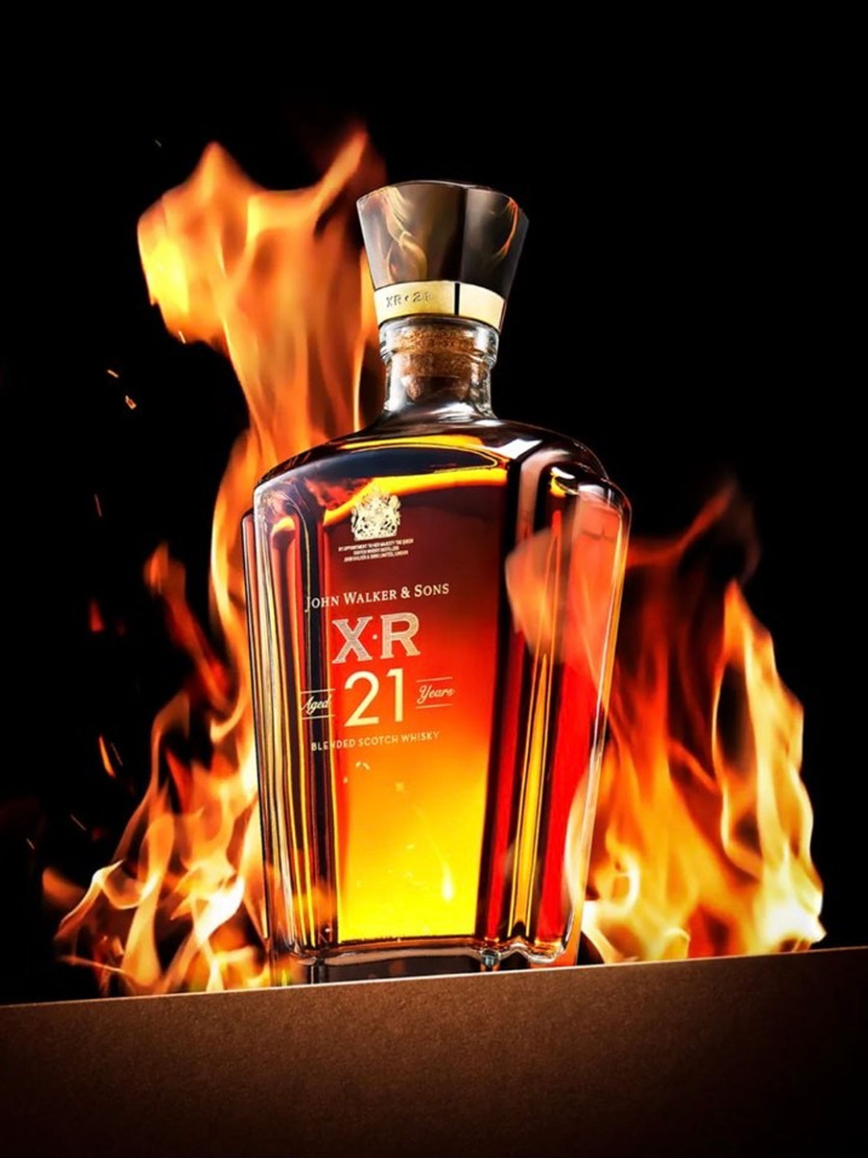 rượu whisky johnnie walker xr 21 năm