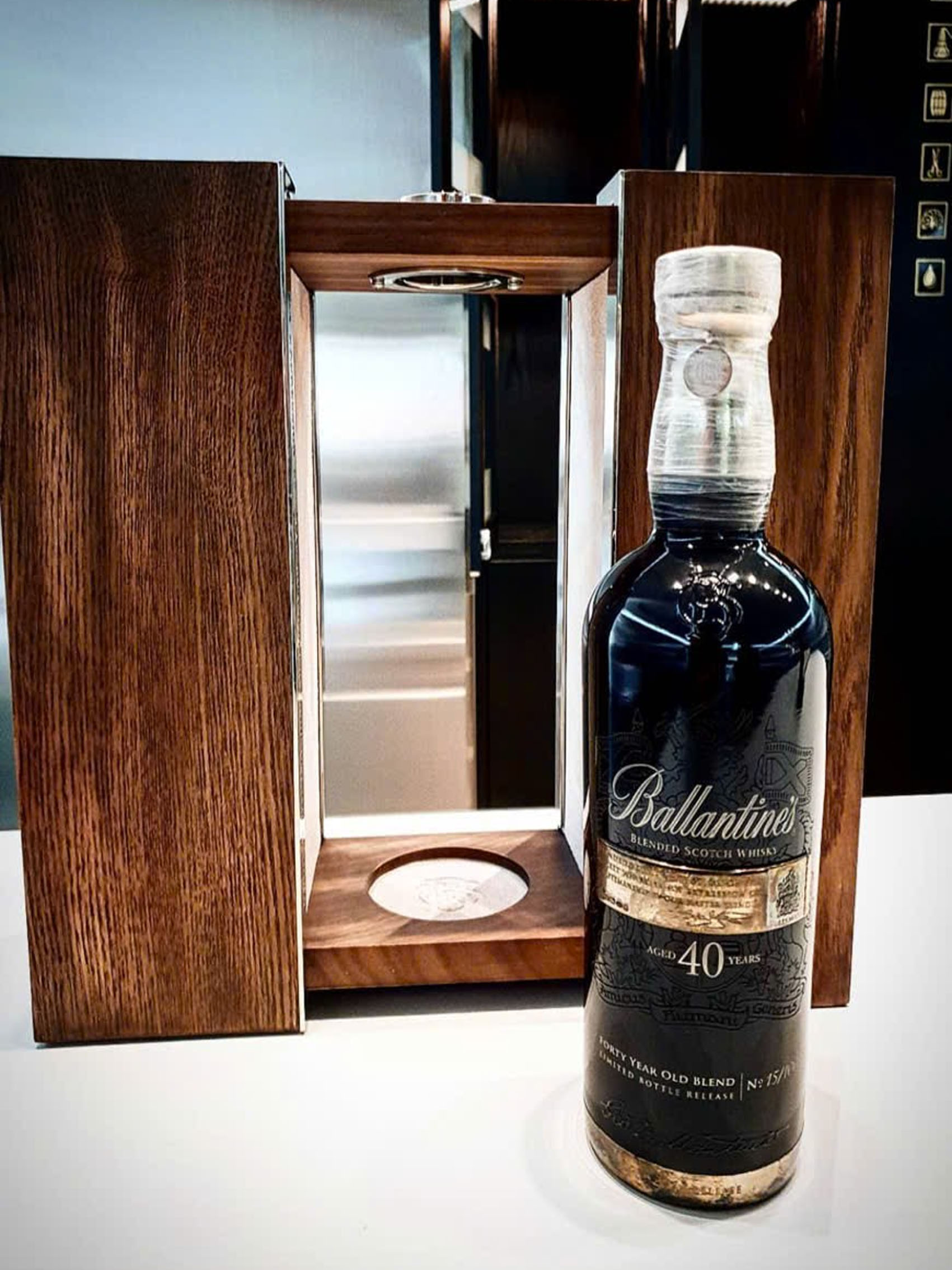 rượu ballantine's 40 year old