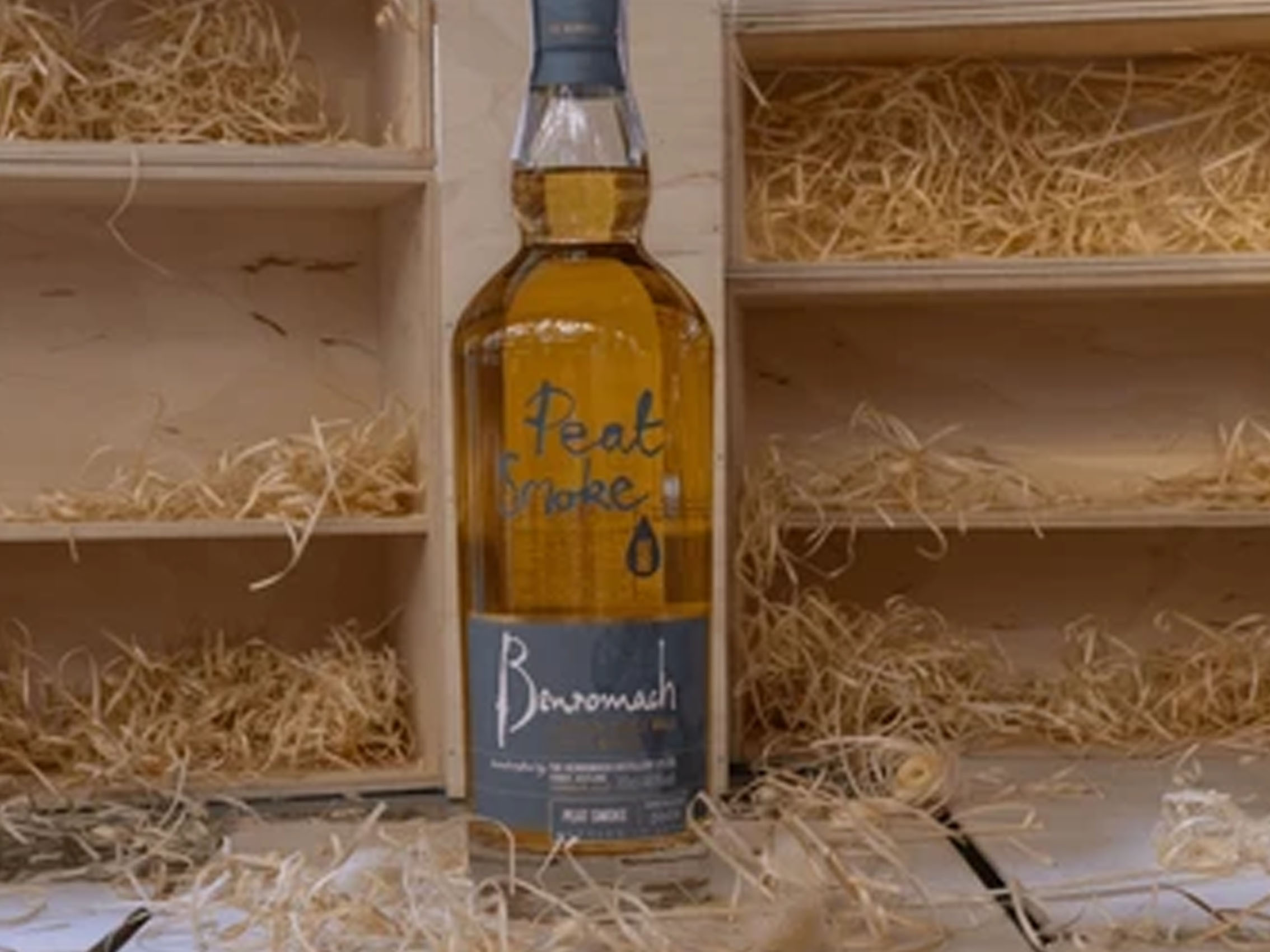 rượu benromach peat smoke 2008 bot