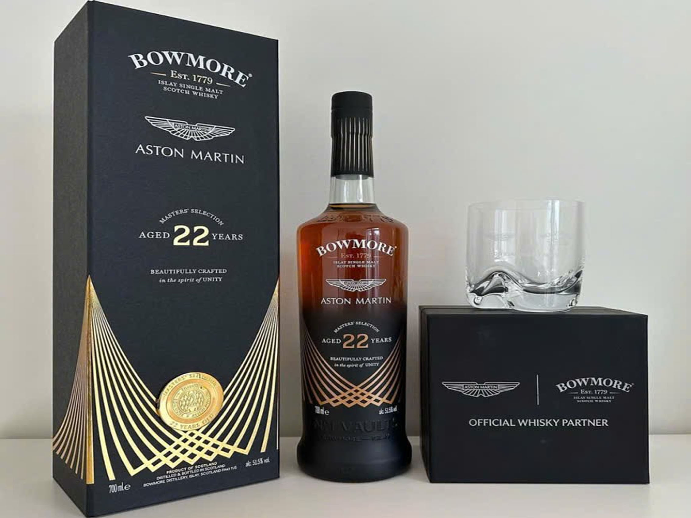 rượu bowmore aston martin 22 năm