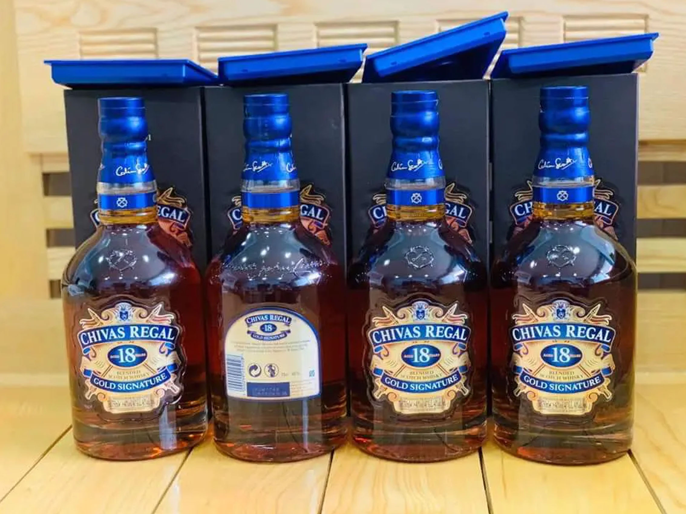 rượu chivas 18 năm 1750ml