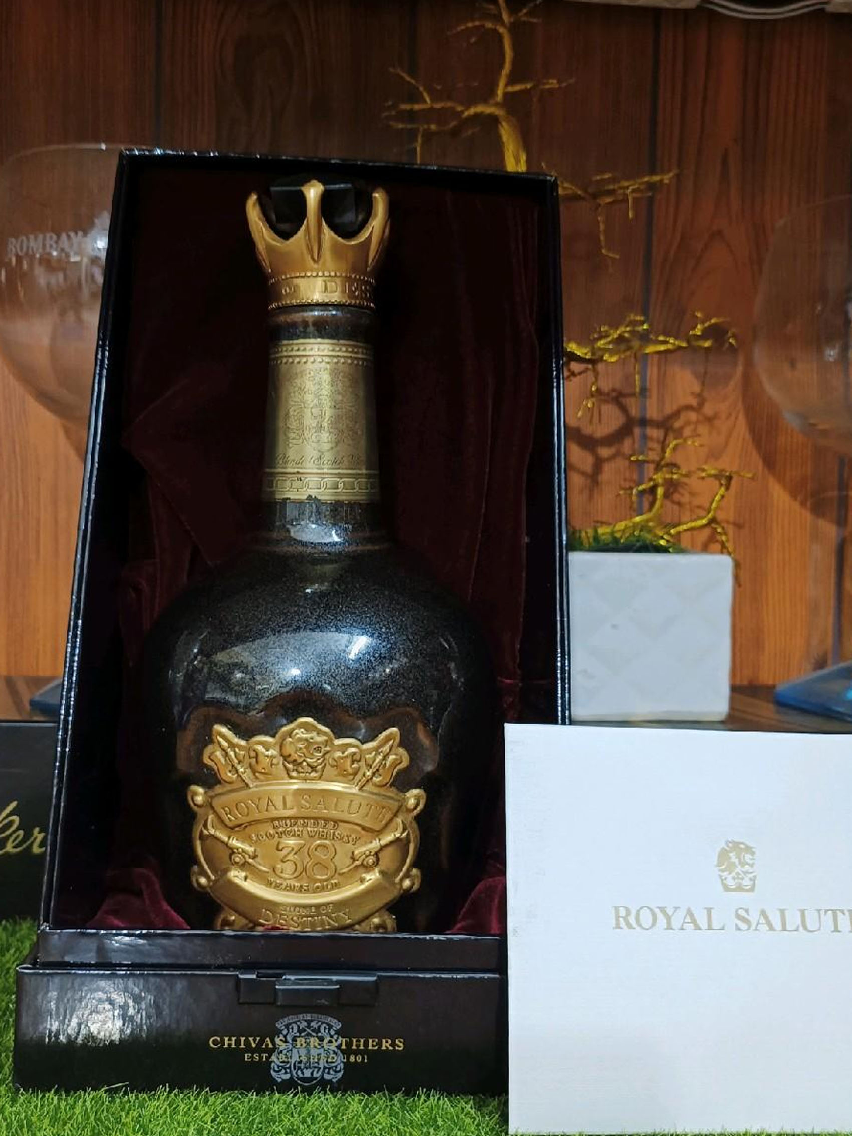 rượu chivas regal 38 year old