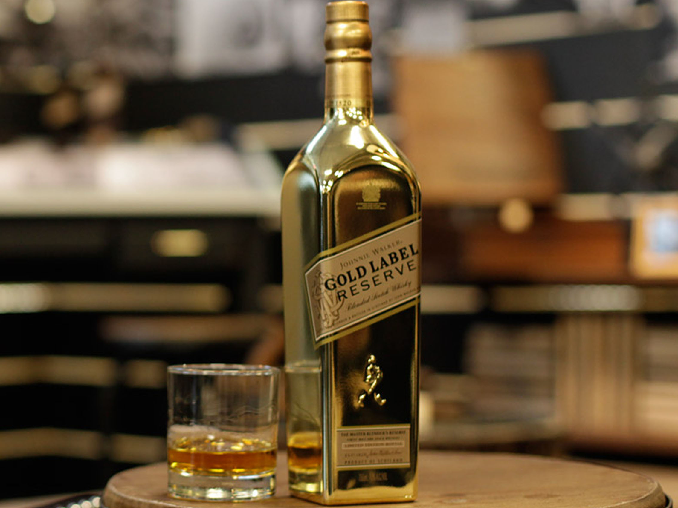 rượu john walker gold label reserve limited edition