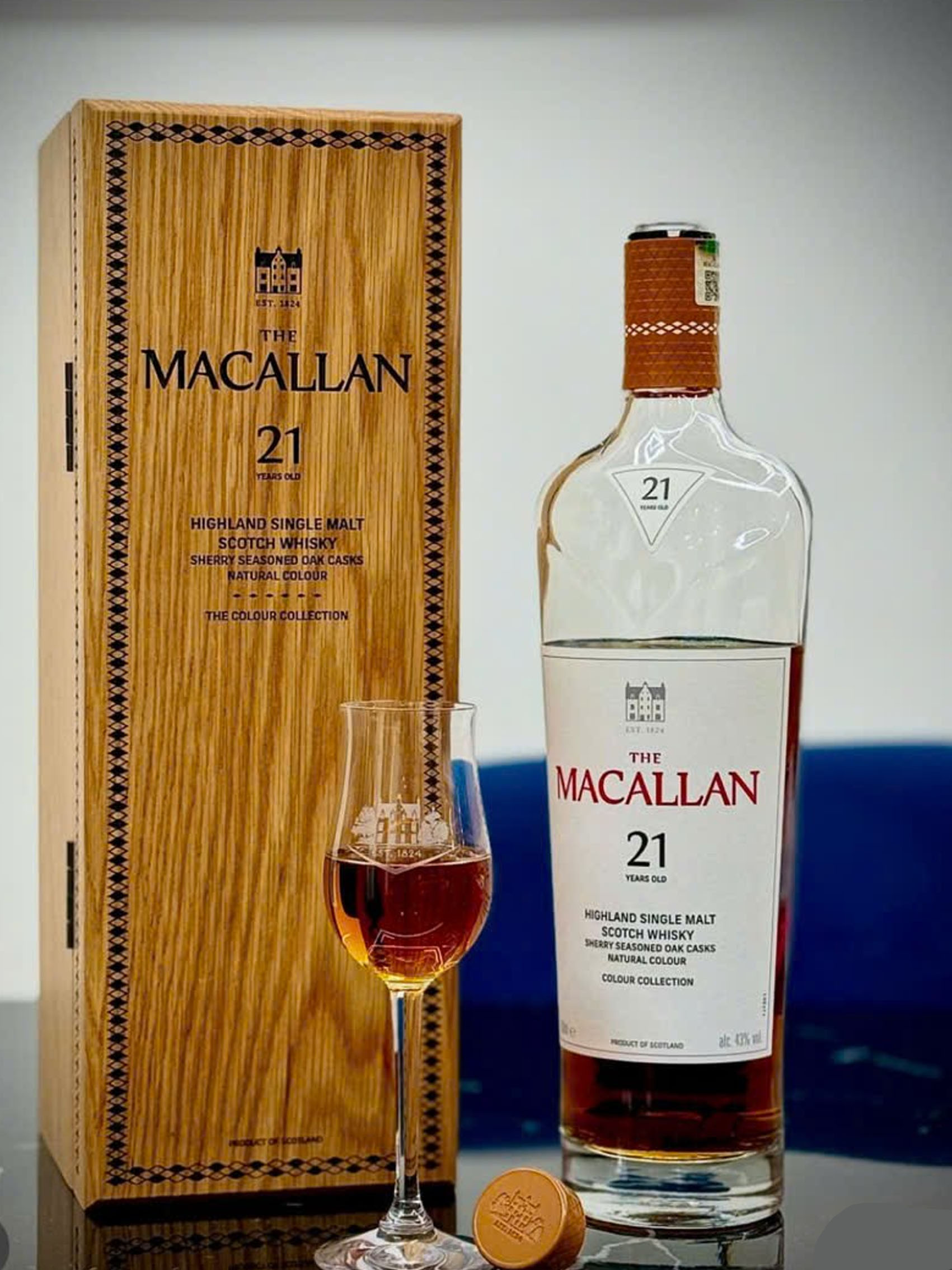 rượu macallan 21 năm colour collection