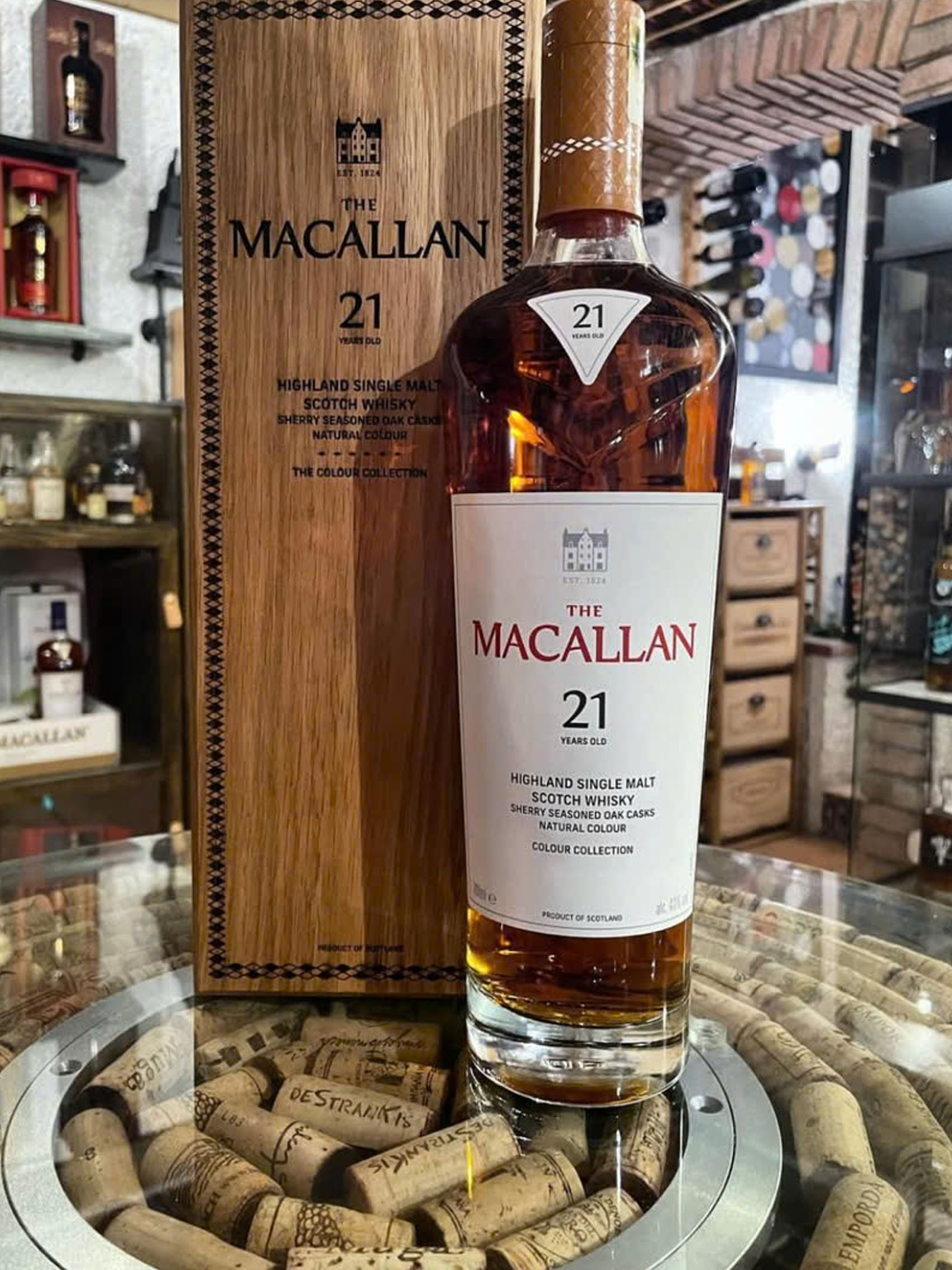 rượu macallan 21 năm colour collection