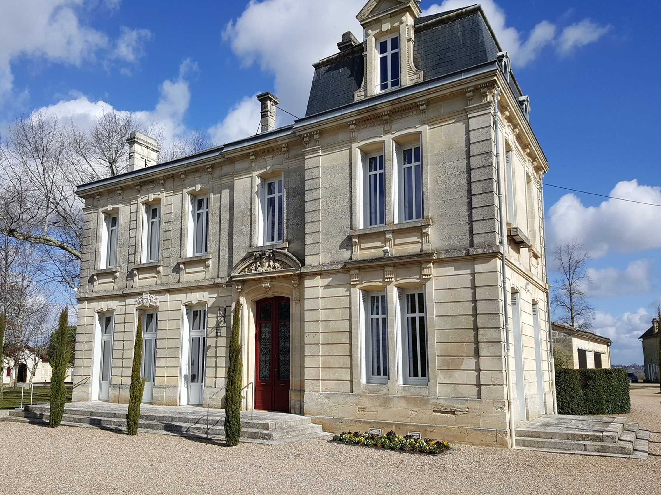 rượu vang château laroze saint émilion grand cru classé 2009 rượu vang château laroze saint émilion grand cru classé 2009