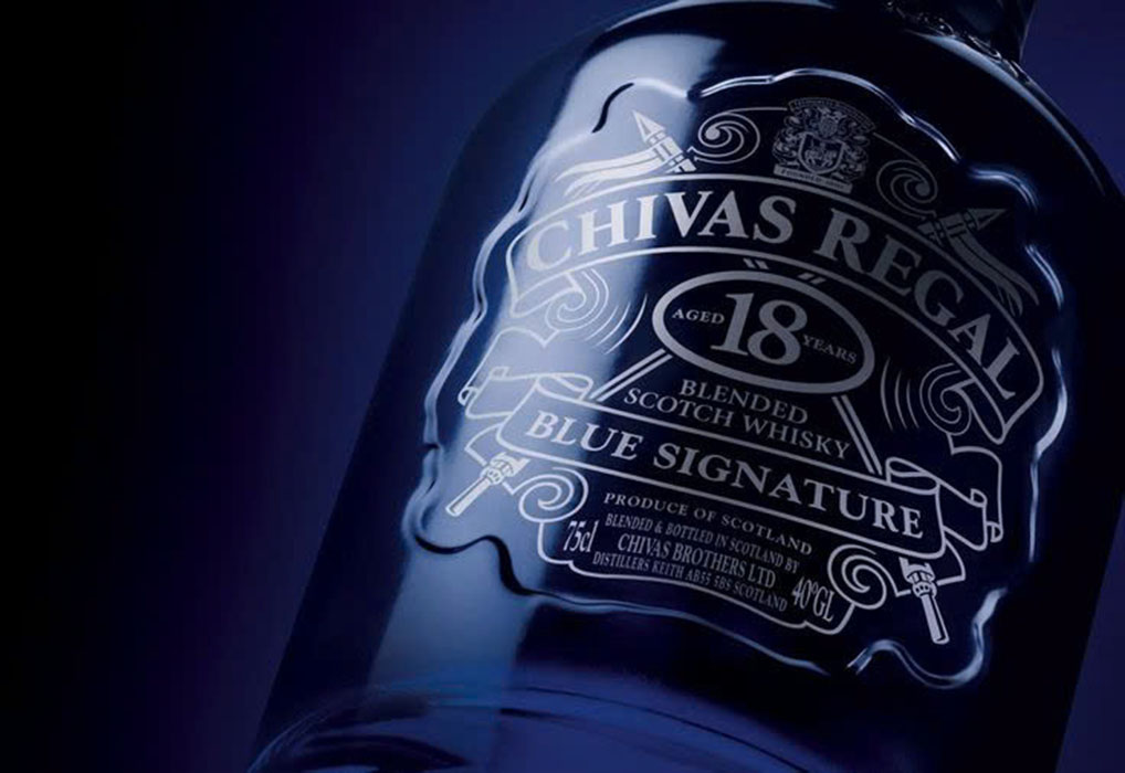 Giá rượu Chivas 18 hộp xanh
