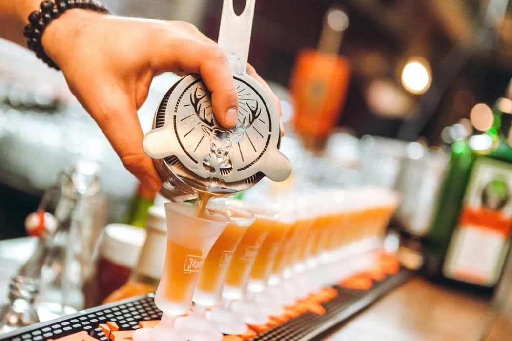 Khám phá Jagermeister Orange: Vị cam, thảo dược độc đáo Khám phá Jagermeister Orange: Vị cam, thảo dược độc đáo