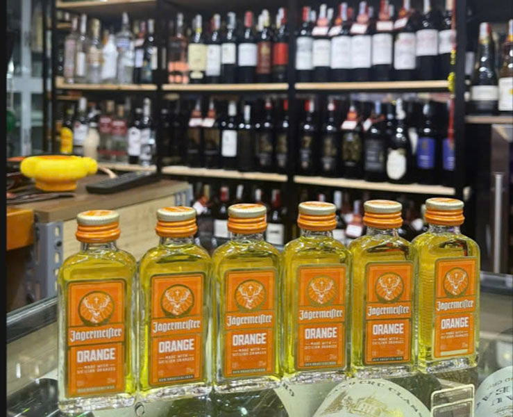 Khám phá Jagermeister Orange: Vị cam, thảo dược độc đáo