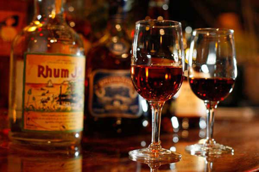 Rượu rum là gì? Nguồn gốc và các loại rum
