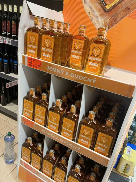 Thưởng thức Jagermeister Orange: Shot lạnh, chai bắt mắt Thưởng thức Jagermeister Orange: Shot lạnh, chai bắt mắt