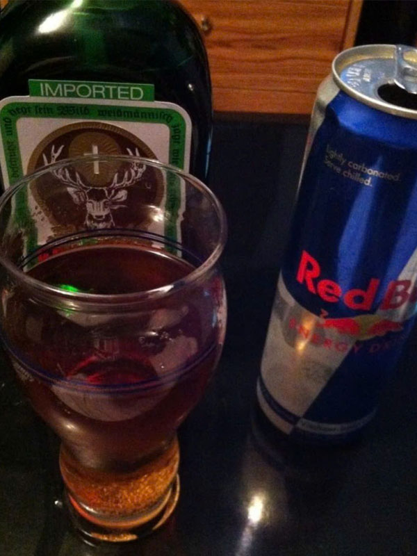 cách pha jagermeister với redbull