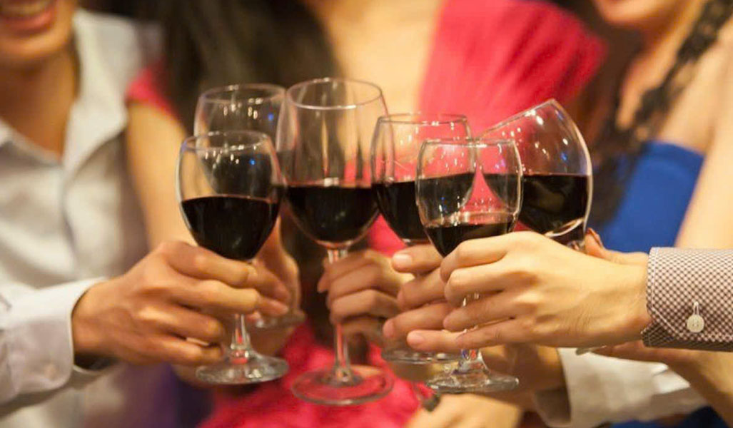 bí quyết chọn rượu vang pháp dưới 250k tốt nhất 2025