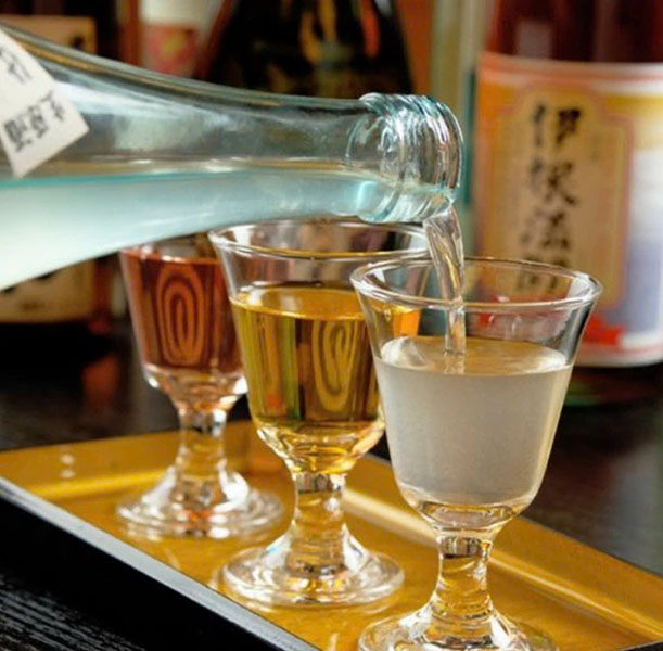 nên chọn sake densho yamahai junmai hay sake etsuno hajime?