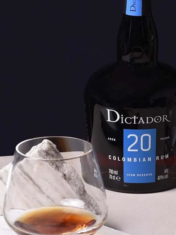rum dictador 20 năm