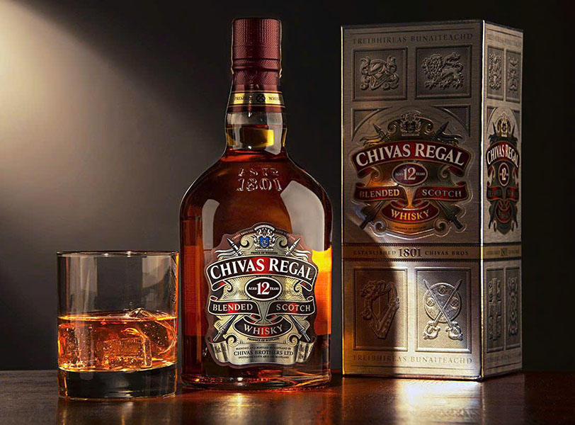 hộp quà tết rượu chivas nào cao cấp nhất 2026? mua ở đâu?