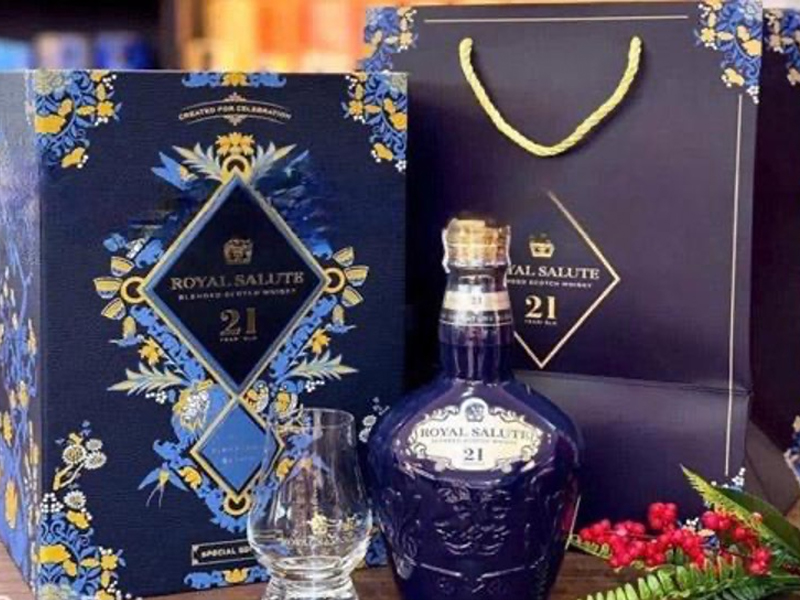 rượu chivas 21 năm 3l rượu chivas 21 năm 3l
