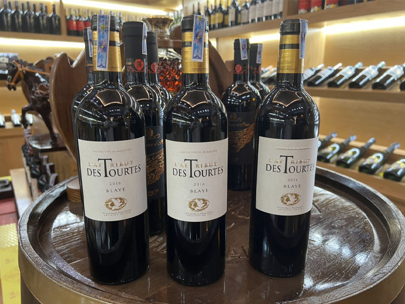 rượu vang château des tourtes l'attribut des tourtes rượu vang château des tourtes l'attribut des tourtes