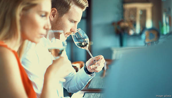 top 10 vang moscato ngọt ngào giá dưới 200k cho bữa tiệc