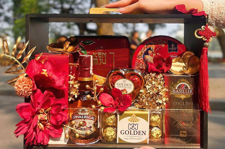 cách nhận biết rượu chivas thật giả khi mua quà tết?