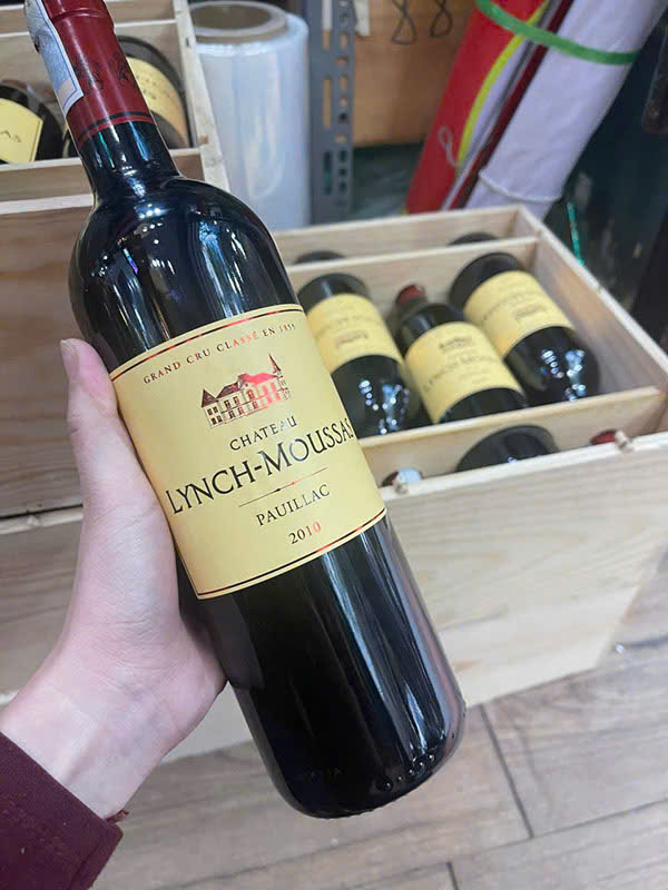 château lynch moussas 2010: đánh giá hương vị tuyệt hảo