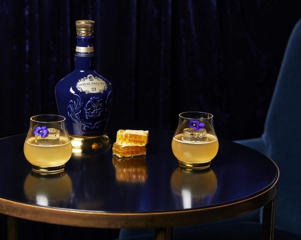 chivas 21 năm hộp quà tết 2026: biểu tượng đẳng cấp