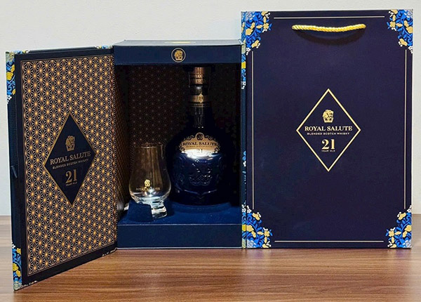 chivas 21 năm hộp quà tết 2026: biểu tượng đẳng cấp