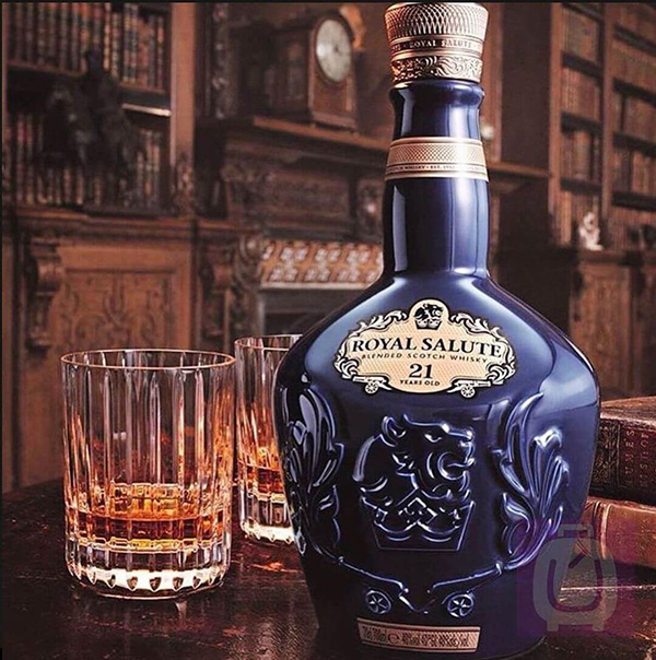 đặc điểm nổi bật của chivas 21 royal salute tết