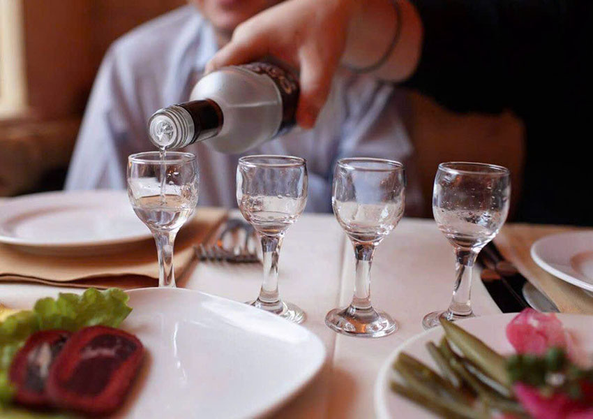 hướng dẫn thưởng thức voka nga chuẩn vị người bản xứ