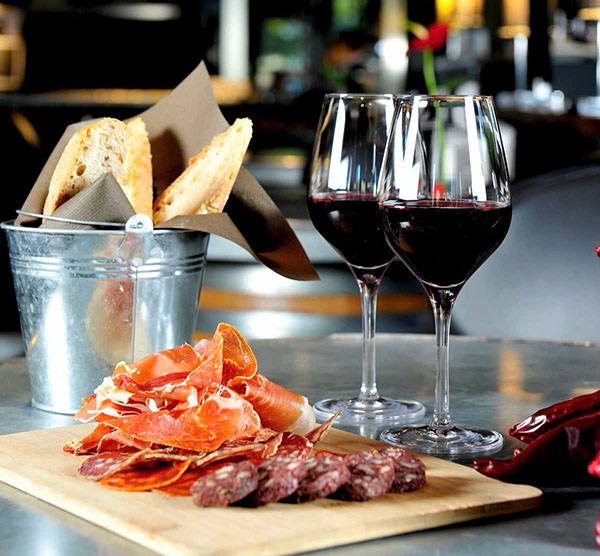 kết hợp món ăn hoàn hảo với lynch moussas 2010