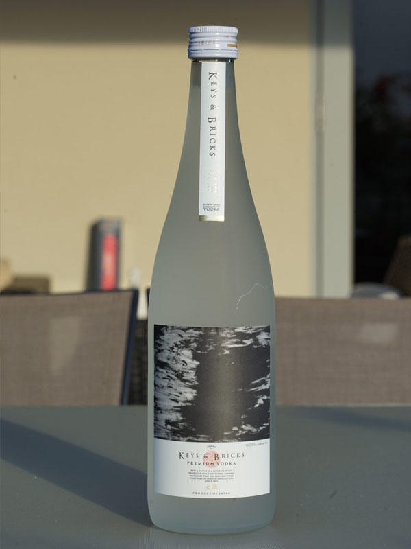 Keys & bricks premium japanese rice vodka