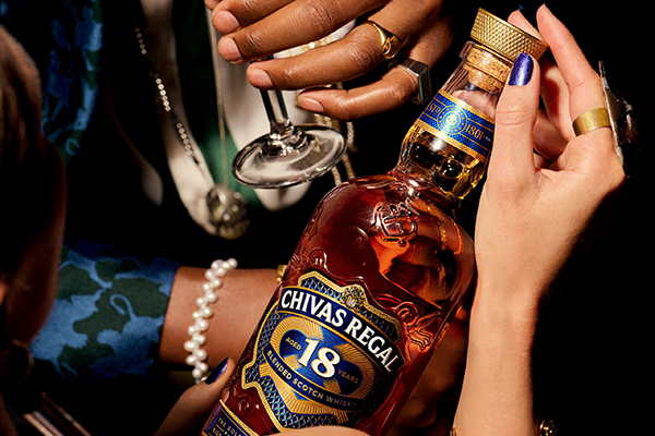 mua chivas 18 mẫu mới 2026 ở đâu uy tín cho tết?