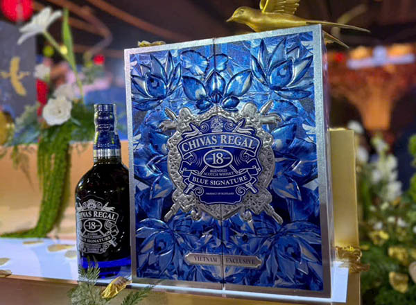 ra mắt chivas 18 tết 2026: thiết kế độc đáo, sang trọng