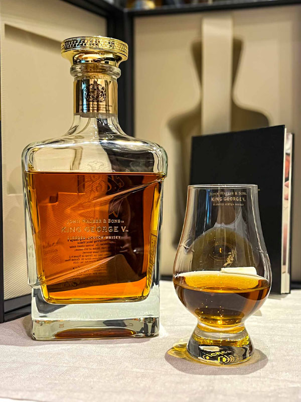rượu johnnie walker king geogre v hộp quà tết 2026