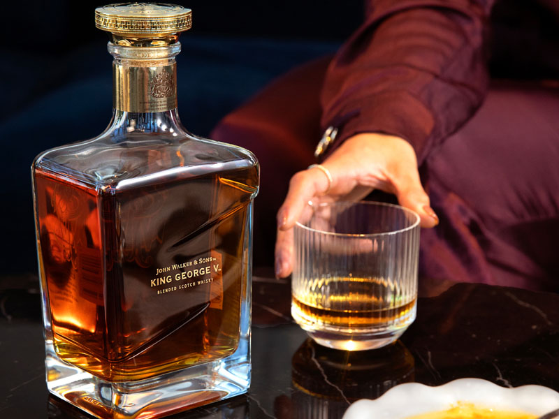 rượu johnnie walker king geogre v hộp quà tết 2026