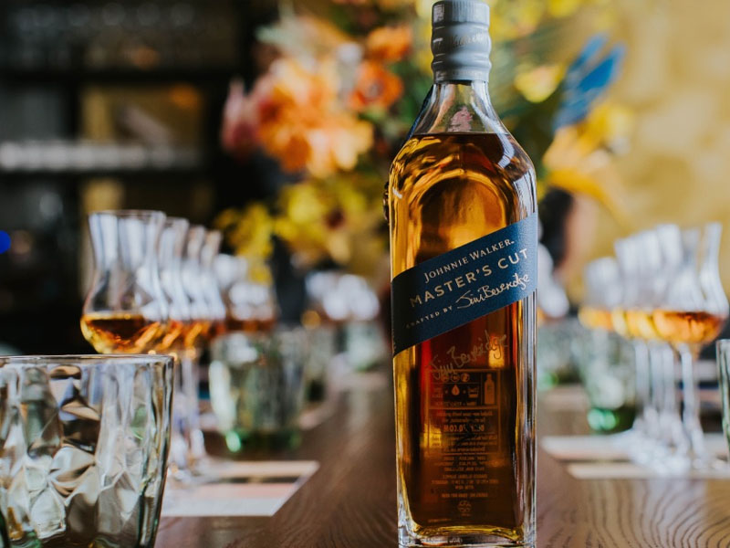rượu johnnie walker master's cut hộp quà tết 2026