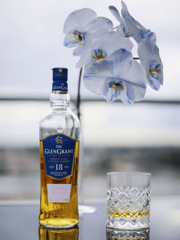 rượu whisky glen grant 18 hộp quà tết 2024 rượu whisky glen grant 18 hộp quà tết 2024