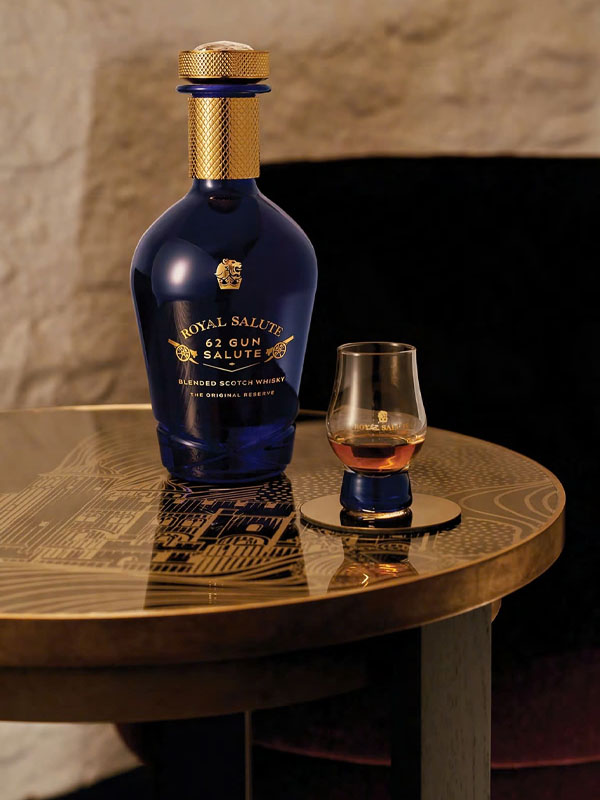 rượu whisky royal salute 62 gun salute the original reserve