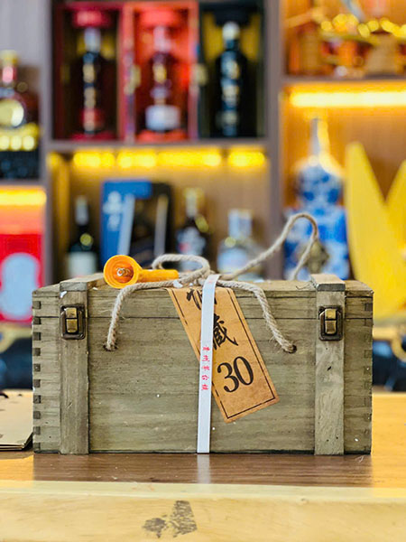 bảng giá rượu mao đài cập nhật: mua ở đâu uy tín?