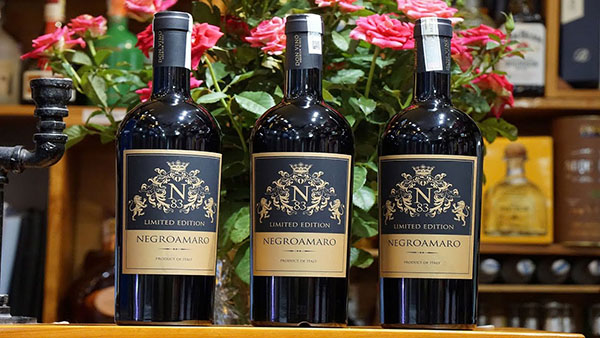 đánh giá rượu vang n83 negroamaro từ vùng puglia