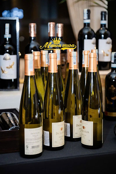 mua rượu vang tết trực tuyến: tiện lợi và giá tốt