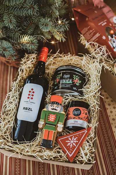 top 10 hộp quà rượu vang tết 2026 ấn tượng nhất