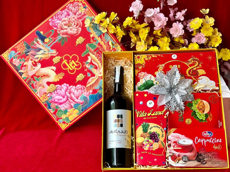 hộp quà rượu vang tết 2026 sang trọng và đẳng cấp