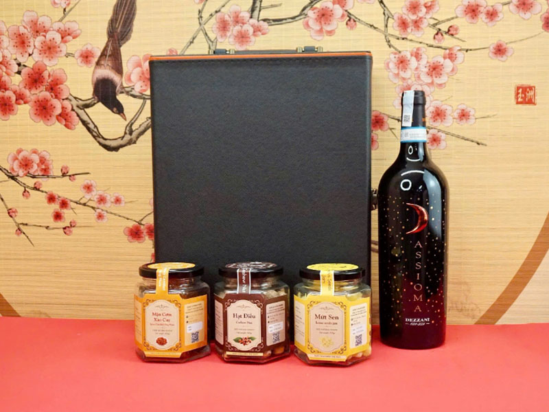 hộp quà tết 2026 rượu vang ý ms035