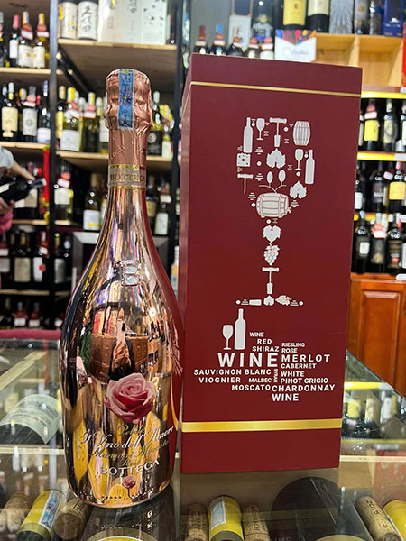 hộp quà tết 2026 rượu vang ý sang trọng đẳng cấp